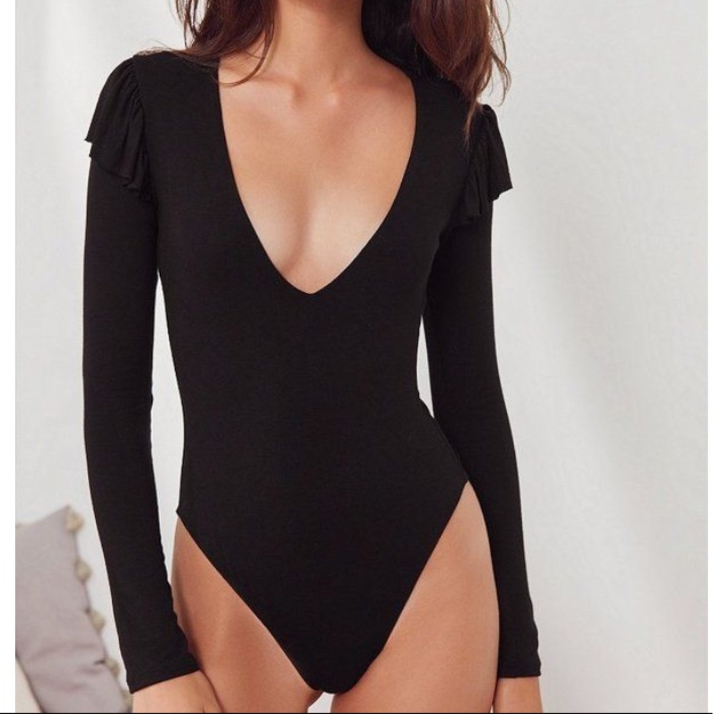 NWT Out From Under Jasmine Ruffled Bodysuit